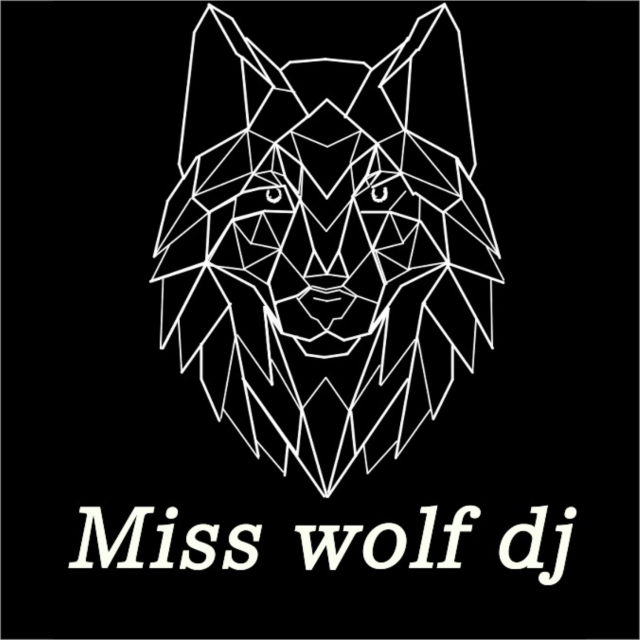 Miss Wolf dj